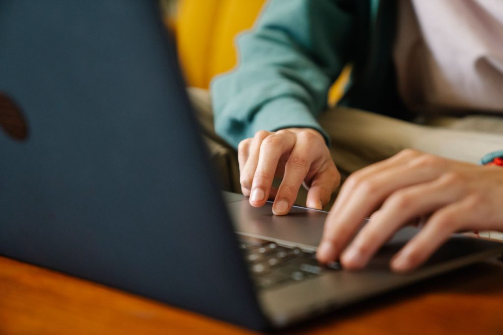 What Features Does A Price Comparison Need?